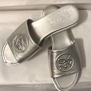 DKNY Women’s Slide Sandals Sz 9.5